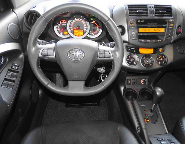 TOYOTA RAV 4 (01/03/2012) - 